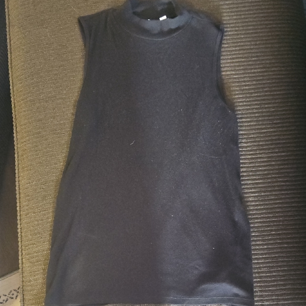 GAP Black Muscle Tee